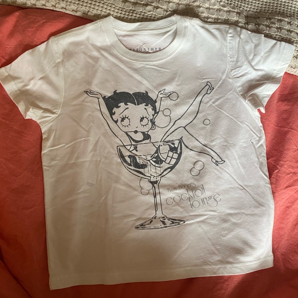 NWOT Betty Boop’s Cocktail Lounge Crop Tee